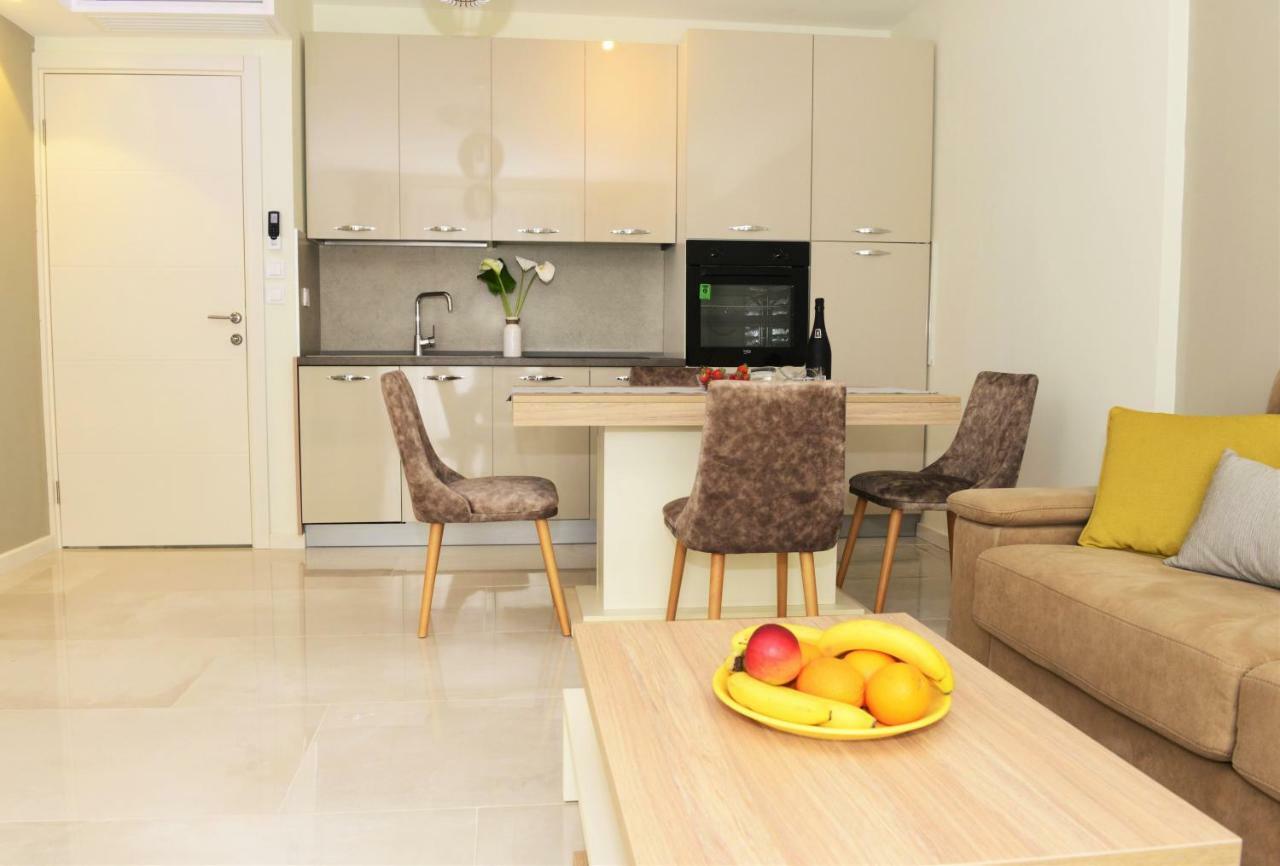 Ralux Apartman Tivat Exterior photo