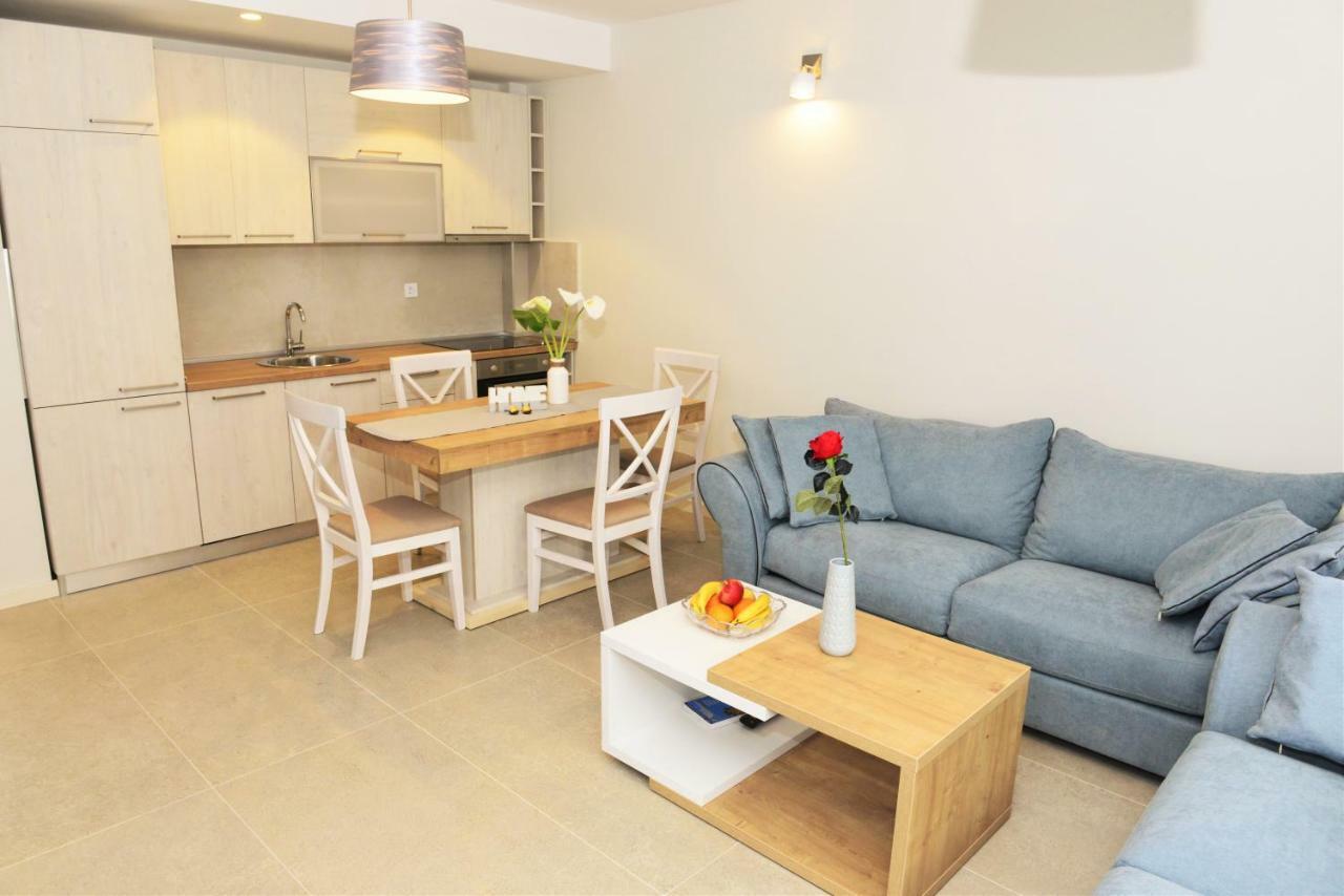 Ralux Apartman Tivat Exterior photo