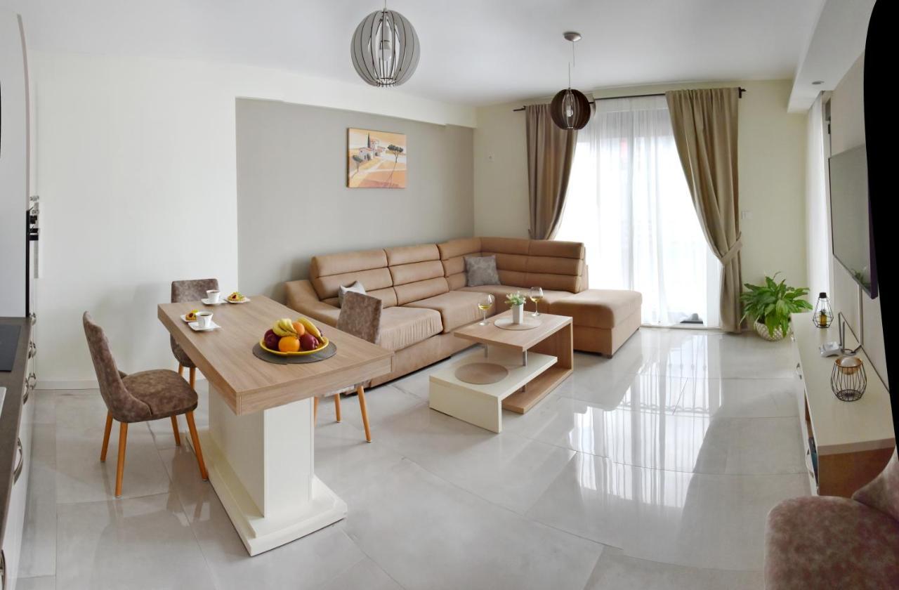 Ralux Apartman Tivat Exterior photo