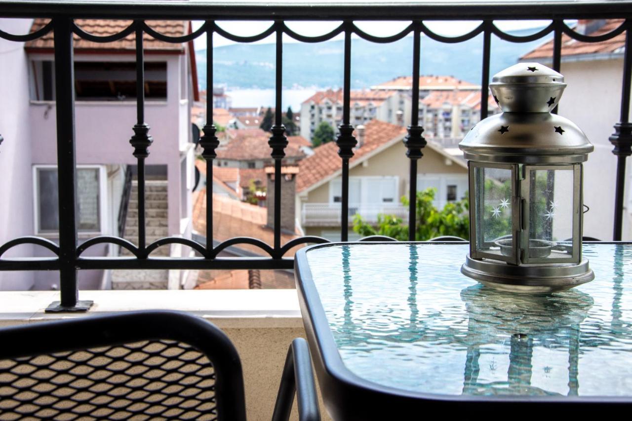 Ralux Apartman Tivat Exterior photo